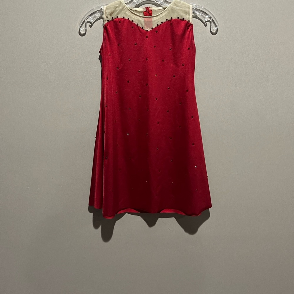Red dress with shorts. Dance costume.